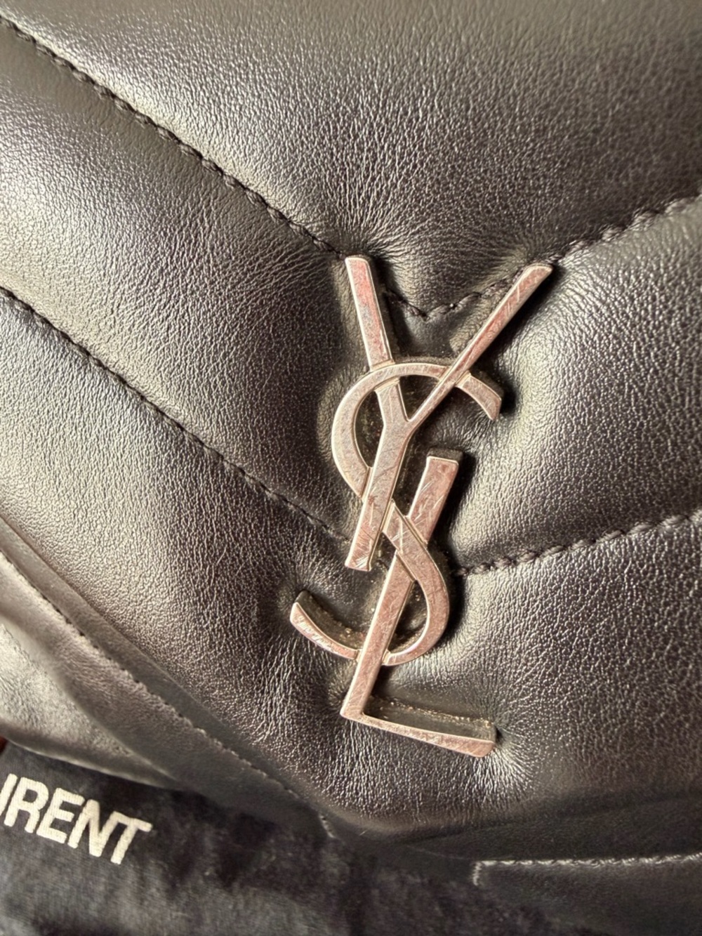 Saint Laurent Black Lambskin Loulou toy bag with Silver hardware - Picture 4 of 11